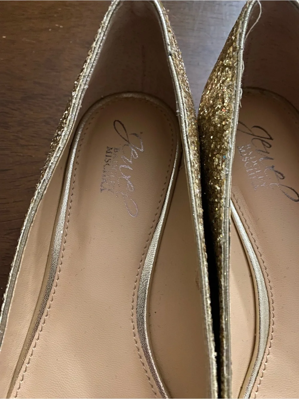 N/A shimmering gold